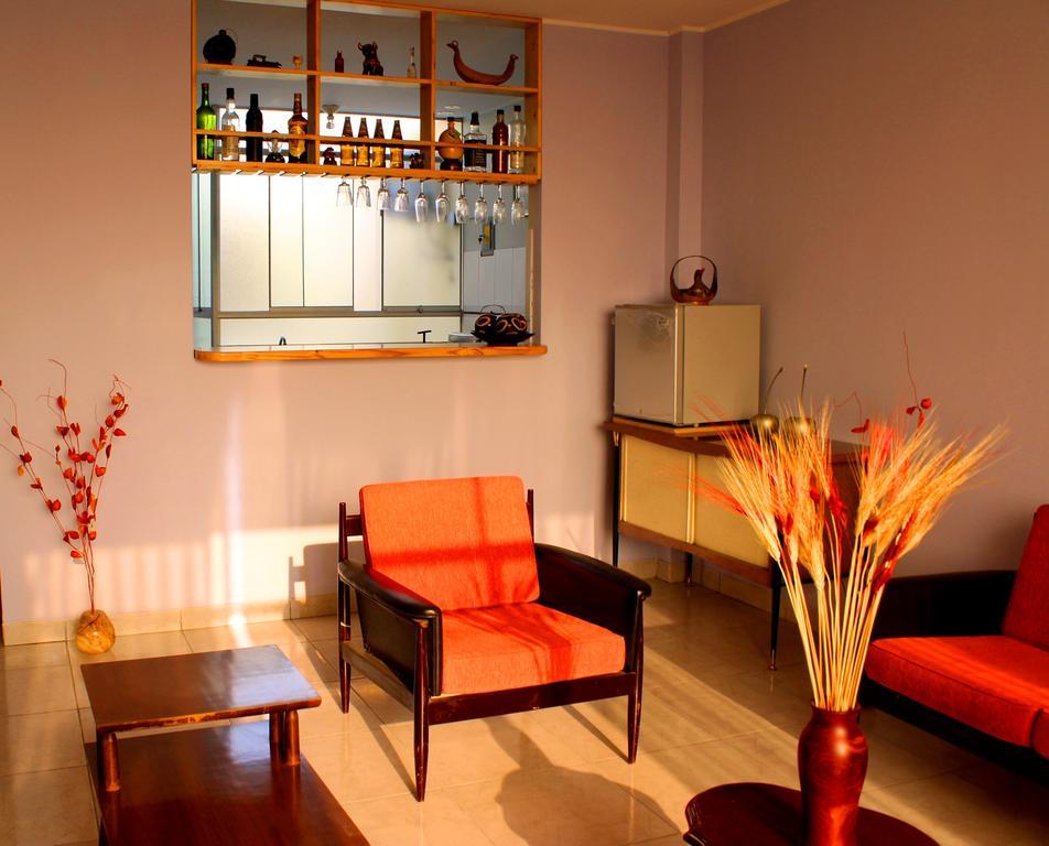 Taytaypa Rooms & Apartments Lima Airport Szoba fotó